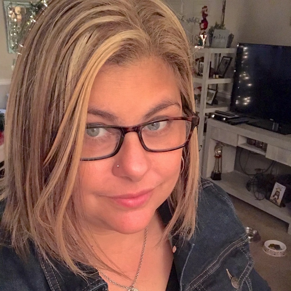 Meet your Posher, Anabely